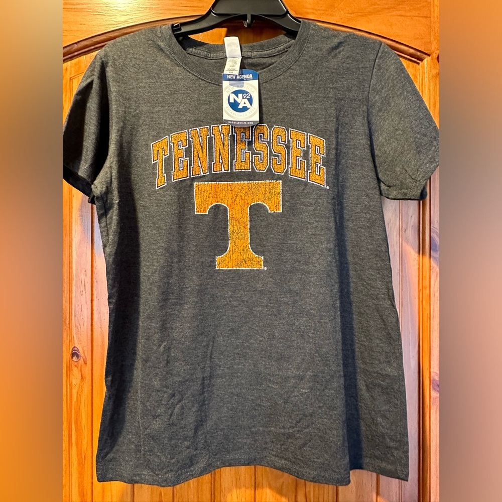 Women’s Tennessee tshirt